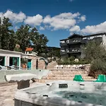 G., Relaxing&unique Nest Of Enjoyment Villa Imotski