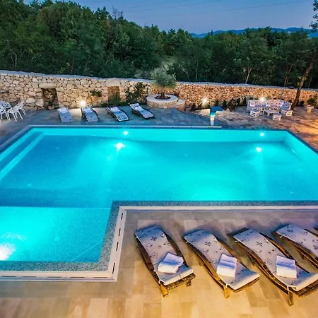Vila G., Relaxing And Unique Nest Of Enjoyment