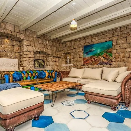 Vila G., Relaxing And Unique Nest Of Enjoyment Imotski