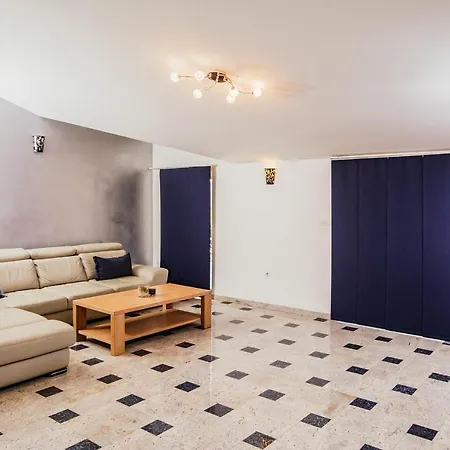 Villa G., Relaxing And Unique Nest Of Enjoyment Imotski